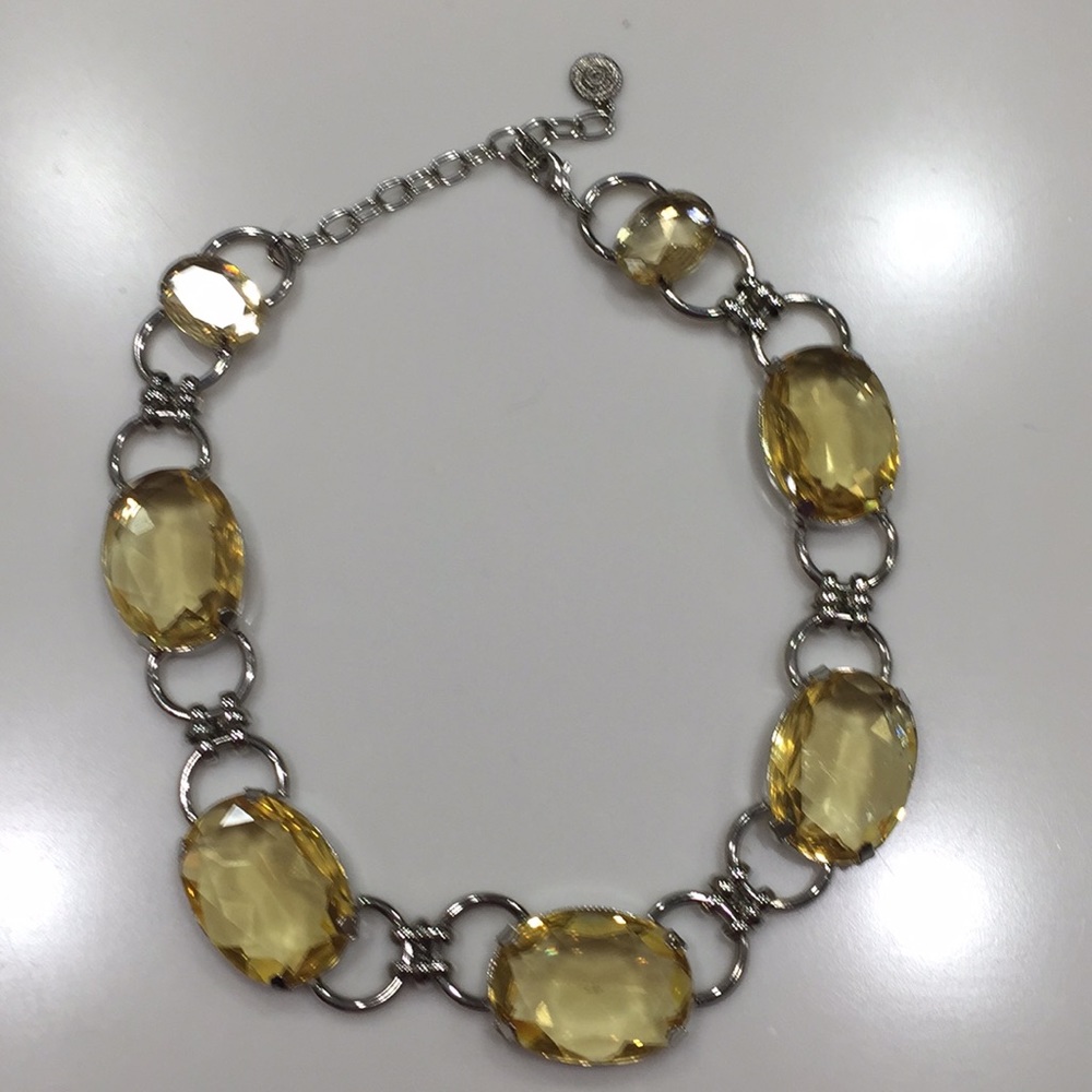 Gorgeous necklace